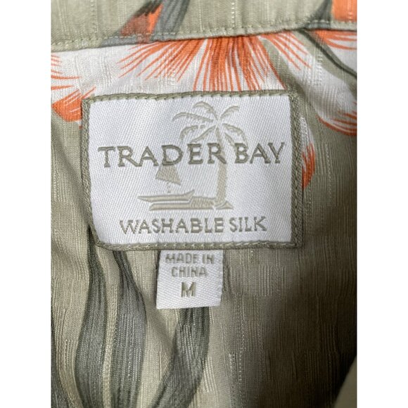 Traders Bay Men's Green Floral Washable Silk Button Up Size M SKU 4721 - Picture 4 of 5